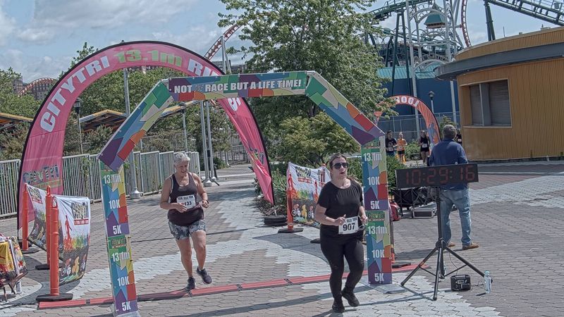 Running image for anna leah grosso in brooklyn beach half marathon 10k 5k 2023 june 04