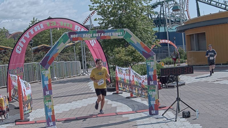 Running image for mark limperis in brooklyn beach half marathon 10k 5k 2023 june 04