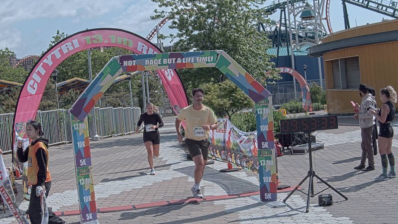 Running image for ryan jones in brooklyn beach half marathon 10k 5k 2023 june 04