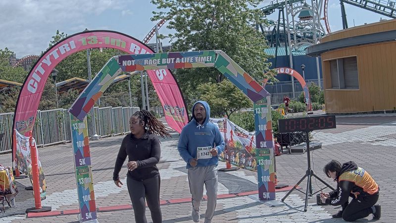 Running image for shadel cole in brooklyn beach half marathon 10k 5k 2023 june 04