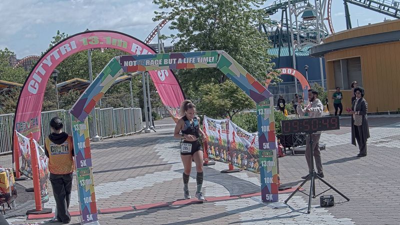 Running image for silvia arias in brooklyn beach half marathon 10k 5k 2023 june 04