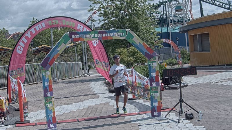 Running image for sreeram pamidighantam 1983 in brooklyn beach half marathon 10k 5k 2023 june 04