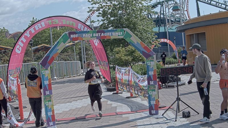 Running image for temima kaplan in brooklyn beach half marathon 10k 5k 2023 june 04