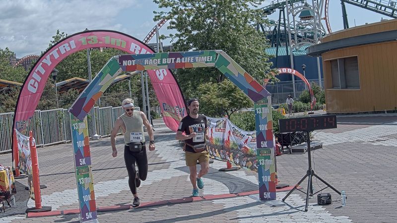 Running image for thomas moore in brooklyn beach half marathon 10k 5k 2023 june 04